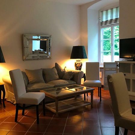 Elegantes Gaesteapartment Verano In Schloss Und Hofgut Langenzell Wiesenbach 외부 사진