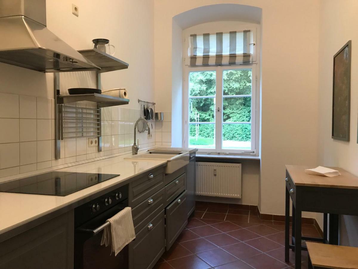 Elegantes Gaesteapartment Verano In Schloss Und Hofgut Langenzell Wiesenbach 외부 사진
